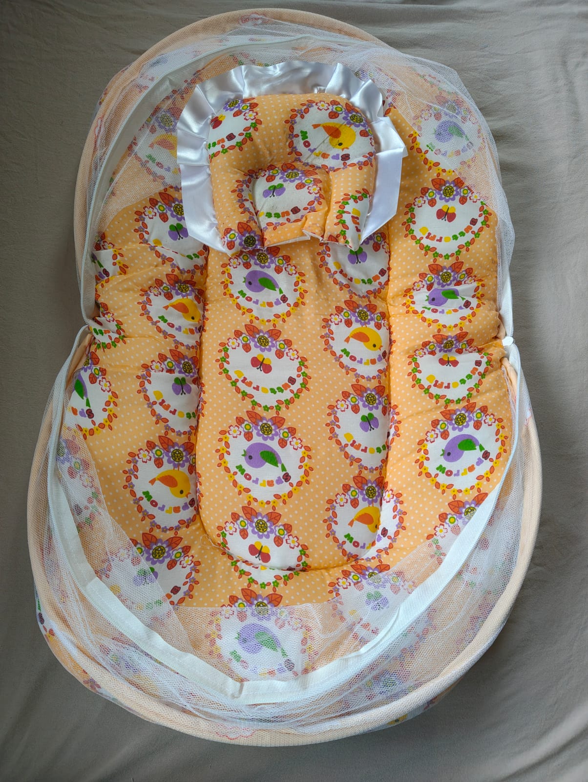 Baby bedding set with net